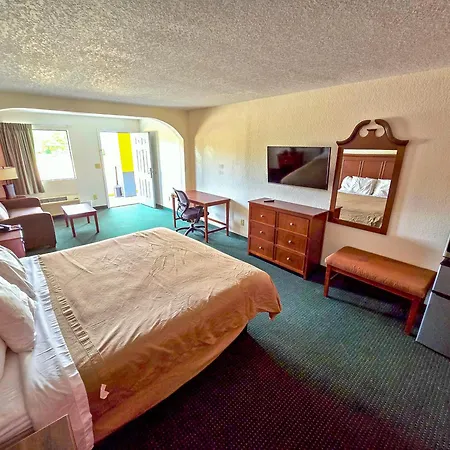 Garden Inn And Suites Near Callaway Gardens Pine Mountain Exterior foto
